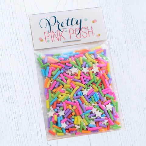 Confettis d'argile arc-en-ciel